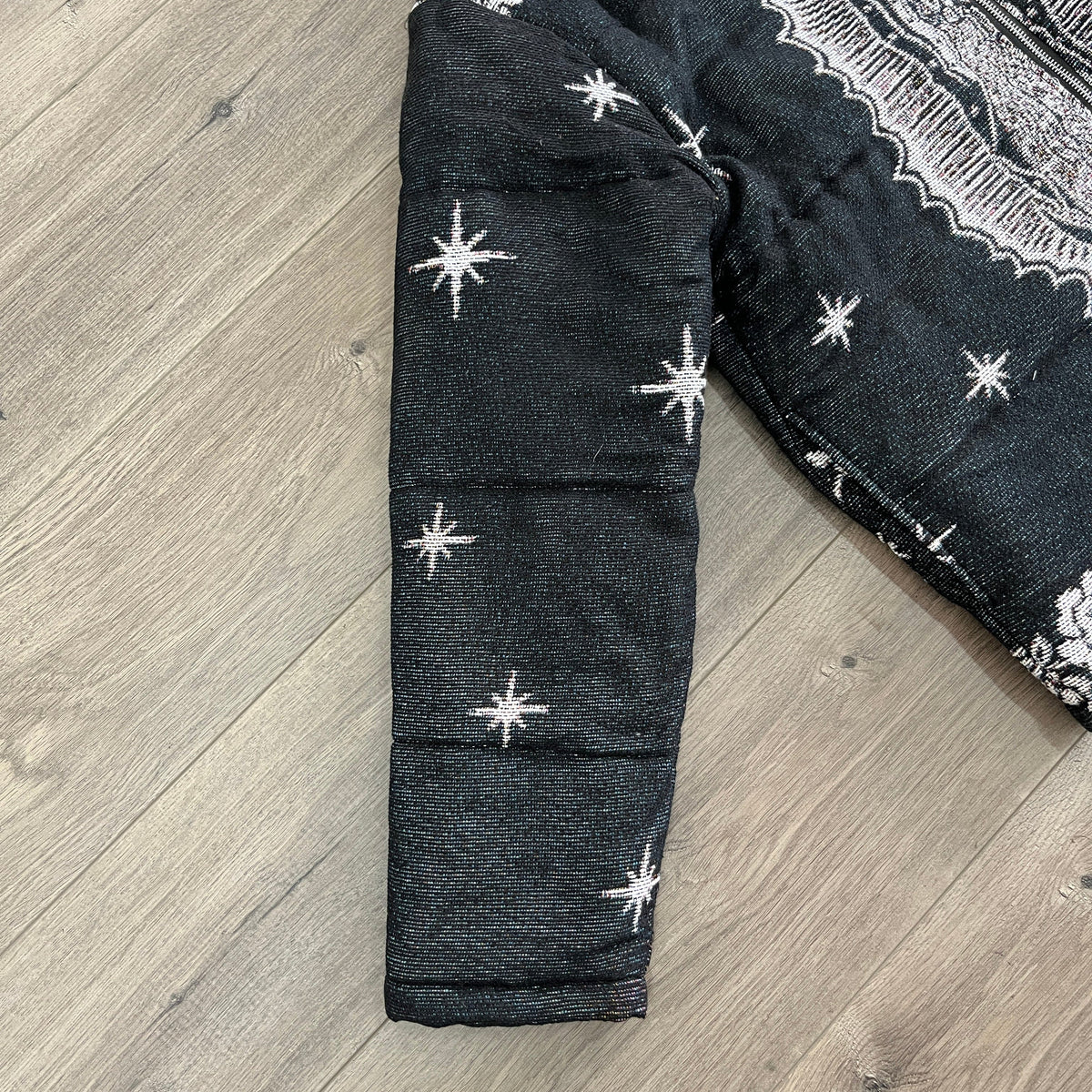VIGENCITA BLACK TAPESTRY COAT